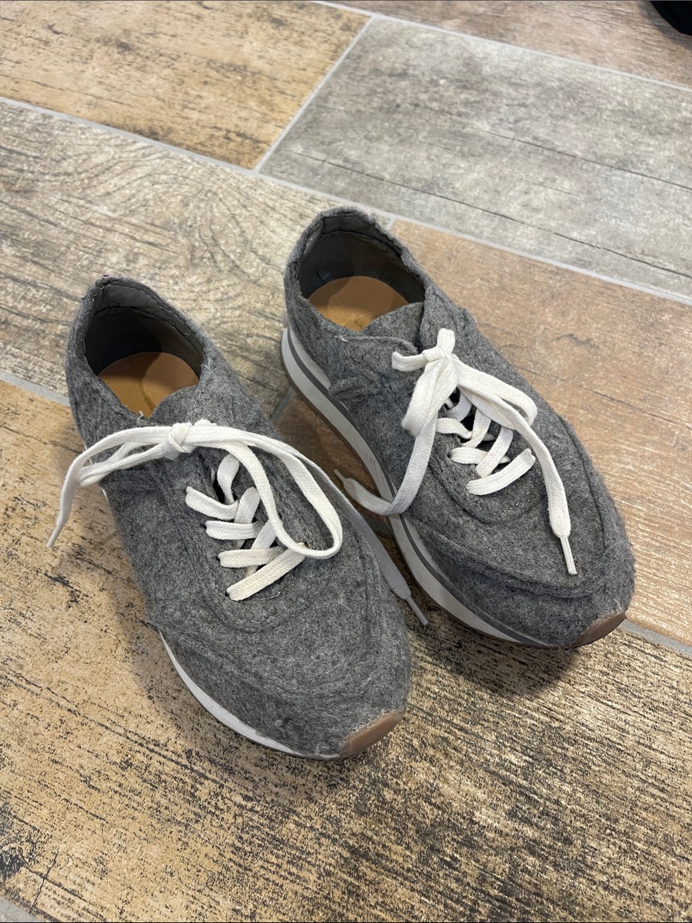 Zara Kids Gray Platform Lace Up Sneakers Size 33
